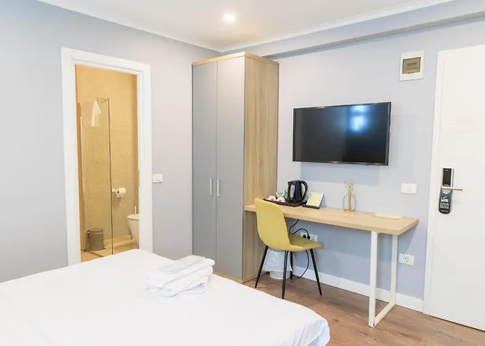 Szálloda The Embassy Nord Bukarest