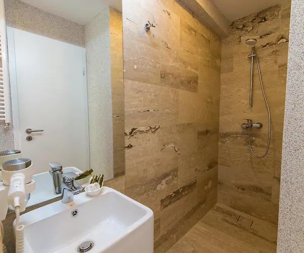 호텔 The Embassy Nord 부쿠레슈티