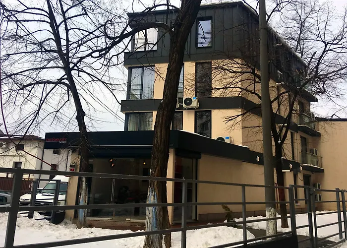 The Embassy Nord 호텔 3*