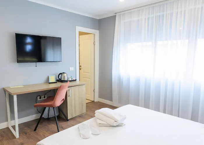 Hotel The Embassy Nord 3*